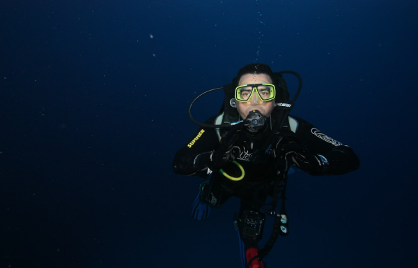 Night reef diving in Tulum